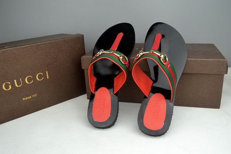 Gucci Slippers Woman--002